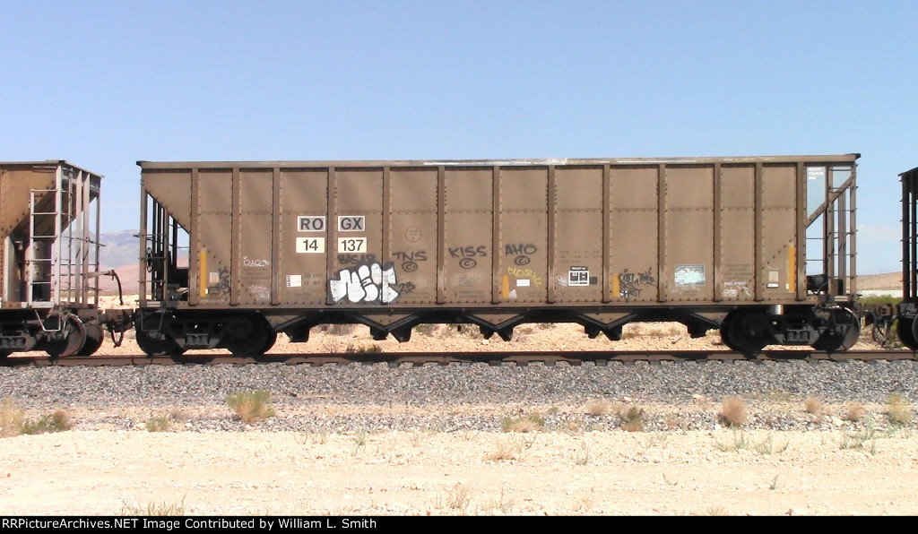 WB Unit Loaded Open Hooper Frt at Erie NV W-MdTrnSv-pshrs -30